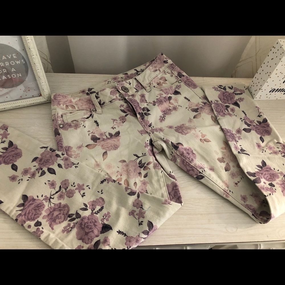 American Eagle floral skinny jeans